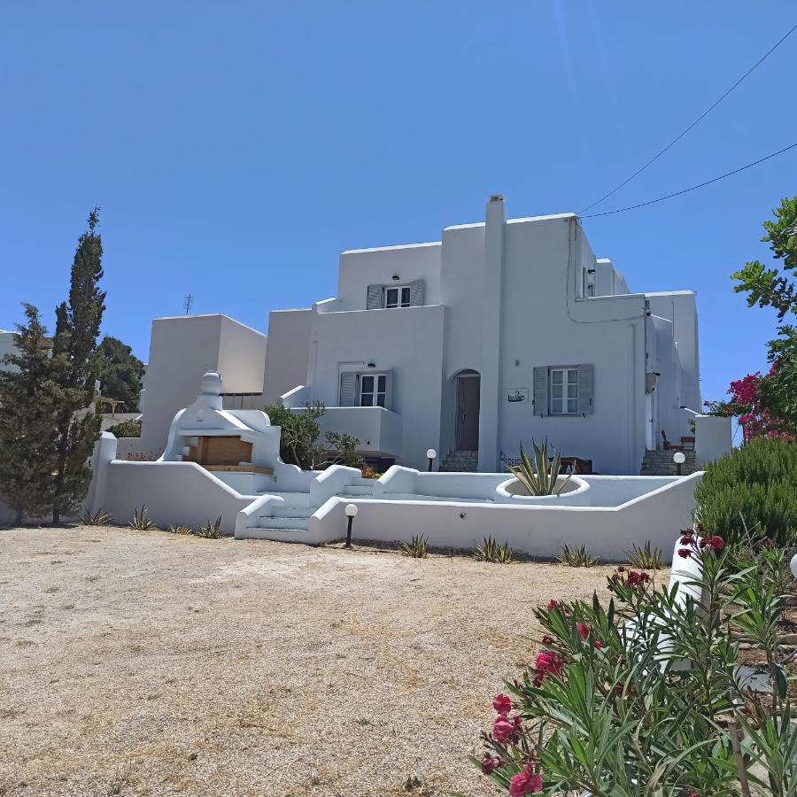Isalos Paros ناوسا المظهر الخارجي الصورة